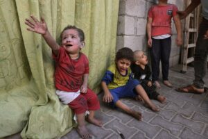 مأساة أطفال غزة.. نداء من أجل الحياة .. أمنيتي ألا أموت 